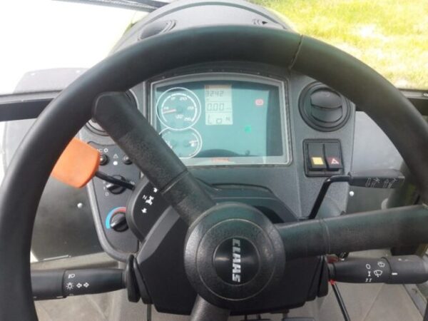 z 2011 Claas Axos 330 CX | 4WD - Image 3