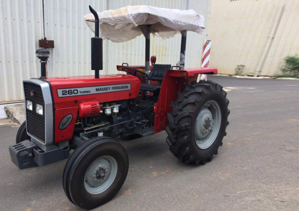 2005 Massey Ferguson 260