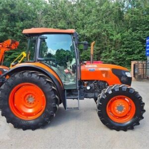 2014 KUBOTA M8560