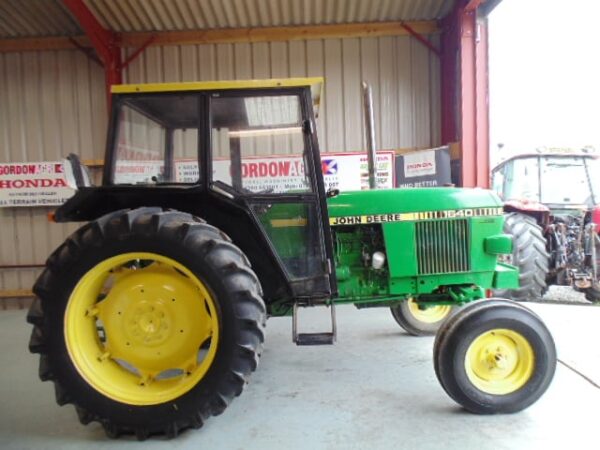 John Deere 1640 2WD Tractor - Image 2