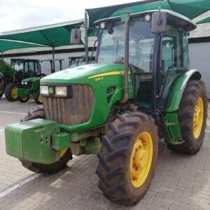 2017-John Deere – 5082E MFW